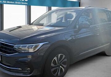 VW Tiguan 74.138 km 23.980 &euro; Schweinfurt 97424