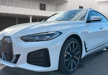 BMW i4 124.938 km 34.450 &euro; Bad Kissingen 97688