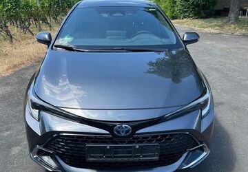 Toyota Corolla 30.100 km 28.700 &euro; Volkach 97332