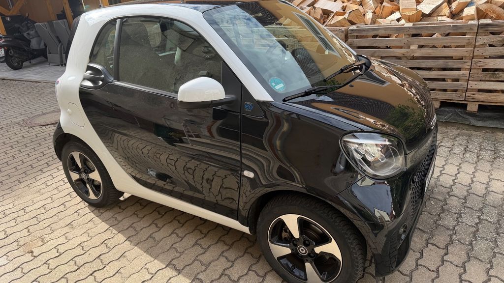 Smart ForTwo 27.000 km 10.700 &euro; Donnersdorf 97499