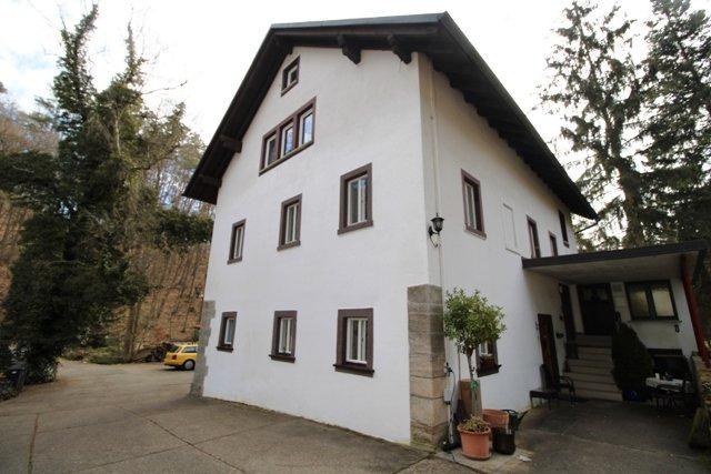Hochparterre Haßfurt - 3 Zimmer, 170 m&sup2;, 1.200&euro; | Angebot:26676154
