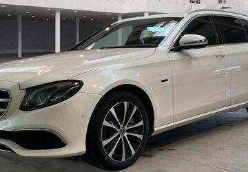 Mercedes-Benz E 300 93.817 km 23.950 &euro; Bad Kissingen 97688