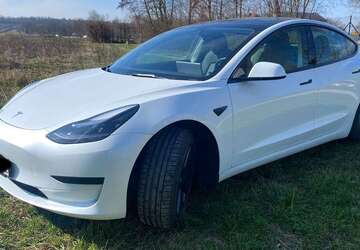 Tesla Model 3 13.000 km 35.000 &euro; Hörblach 97359