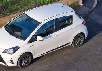 Toyota Yaris 60.000 km 12.999 &euro; Sennfeld 97526