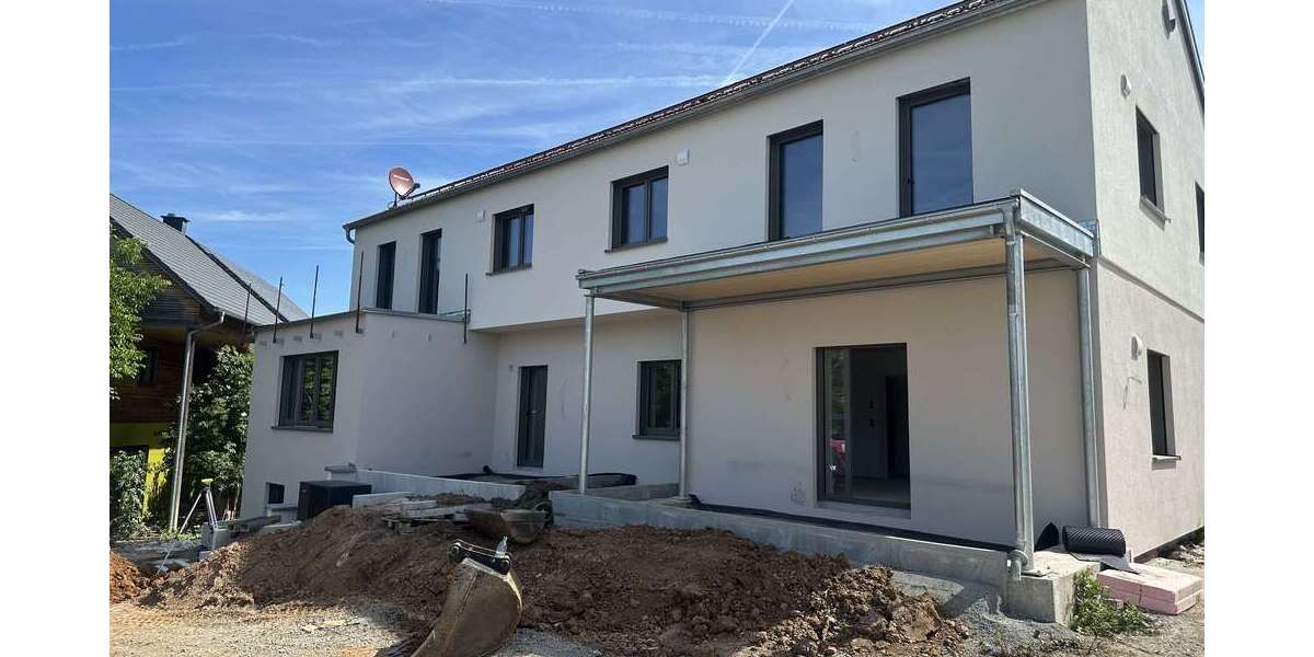 Etagenwohnung Euerdorf - 2 Zimmer, 81 m&sup2;, 970&euro; | Angebot:26980812