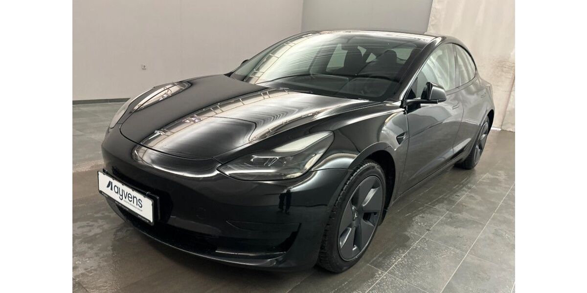 Tesla Model 3 172.303 km 21.450 &euro; Bad Kissingen 97688