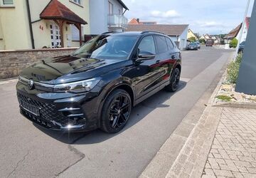 VW Tiguan 25.900 km 43.990 &euro; Stammheim 97509
