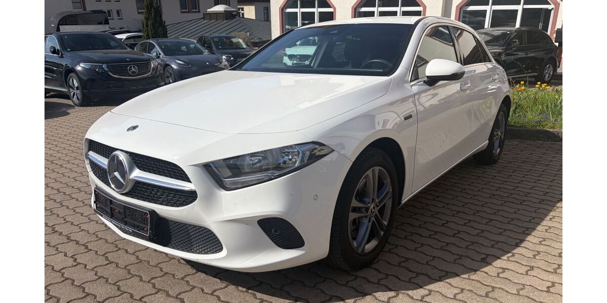 Mercedes-Benz A 250 54.062 km 19.450 &euro; Bad Kissingen 97688
