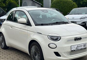 Fiat 500e 16.490 km 19.490 &euro; Bad Kissingen 97688