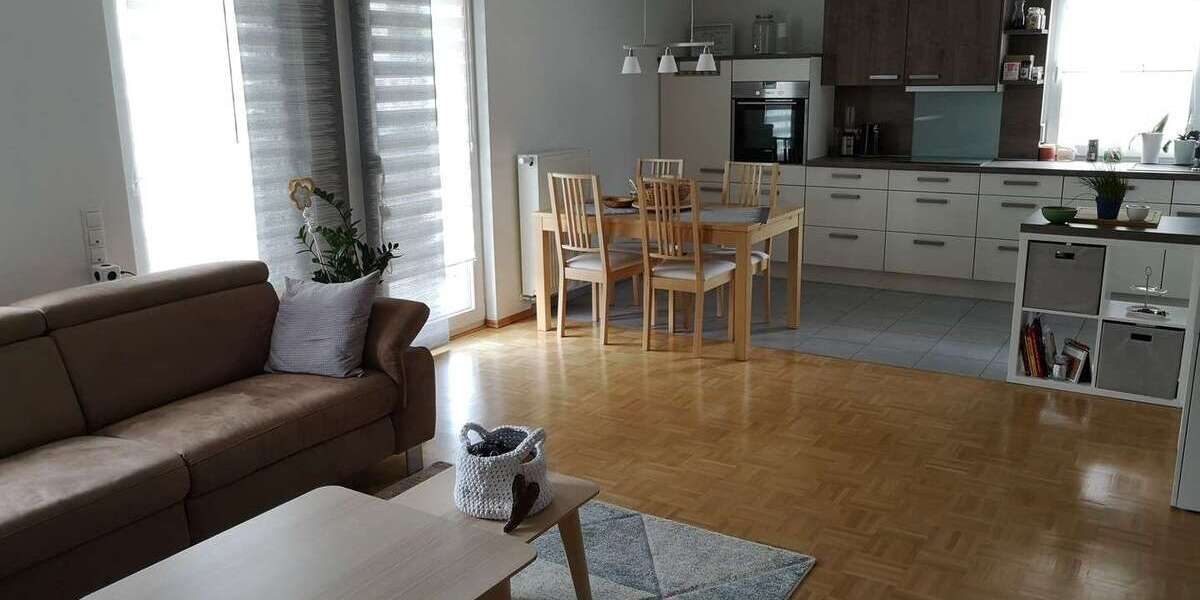 Etagenwohnung Sennfeld Rempertshag - 3 Zimmer, 96 m&sup2;, 1.180&euro; | Angebot:27300793