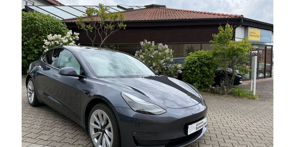 Tesla Model 3 66.070 km 29.900 &euro; Maßbach/Poppenlauer 97711