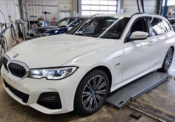 BMW 330 124.900 km 24.950 &euro; Bad Kissingen 97688